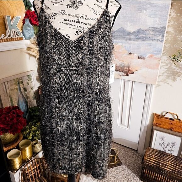 New Guess Fuzzy Goldie Sexy A- Line Slip Dress. - Picture 12 of 15